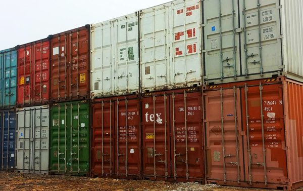 containers in gwlme open yard